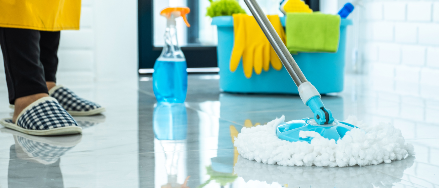 cleaning supplies to clean kitchen