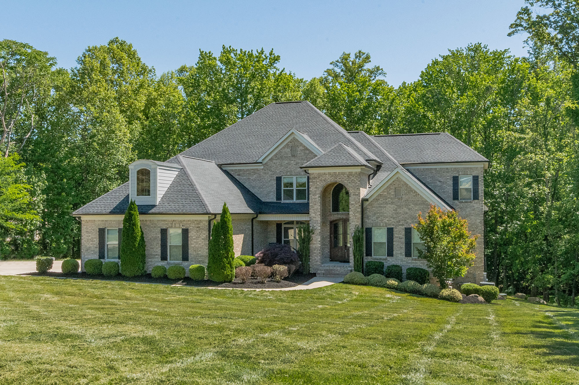 Home for sale with professional marketing photos in the Piedmont Triad [update: replace with your own photo]