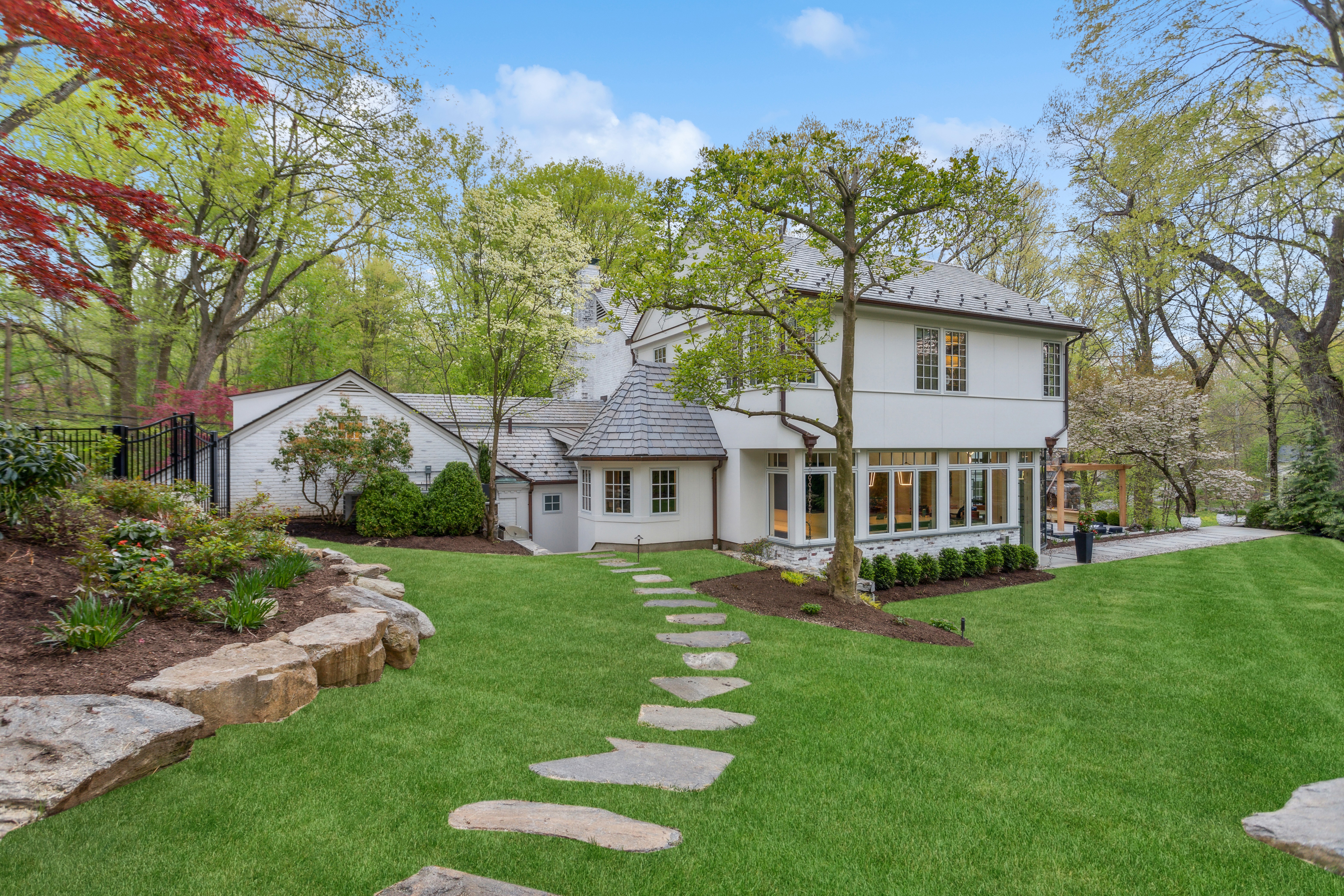 15 West Lane, Stamford, CT 15 West Lane, Stamford, CT