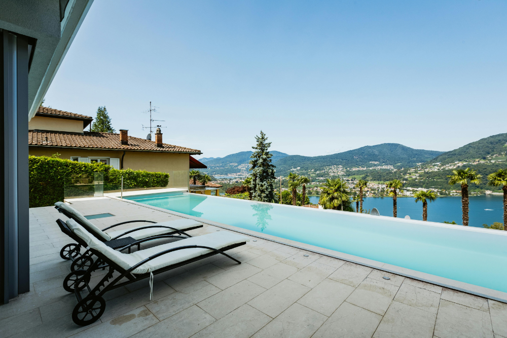 modern-mansion-pool modern mansion pool