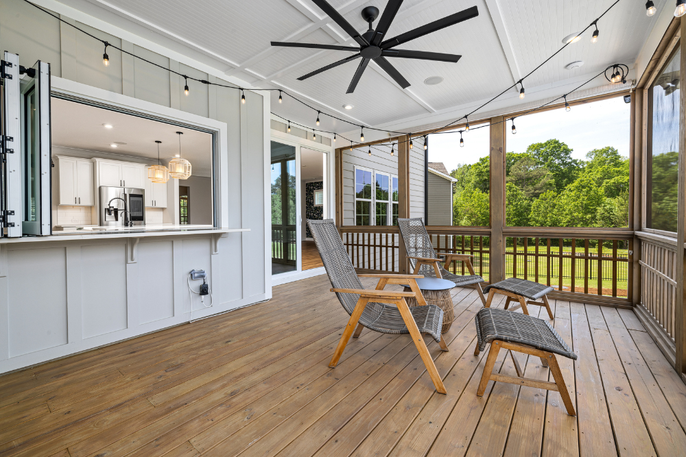 Fall Porch Decor Trends in the South