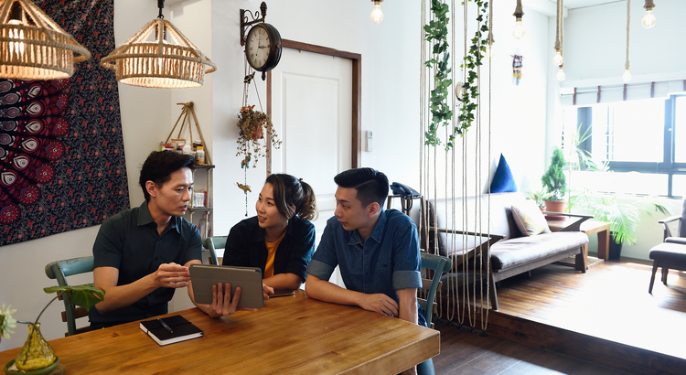 If Your House Hasn't Sold Yet, It May Be Overpriced