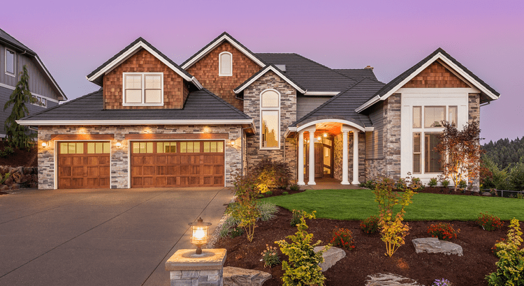 Selling a Luxury House? Here's Why Now Is a Good Time
