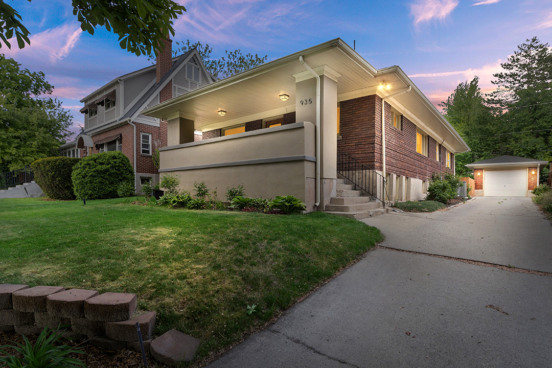 craftsman contemporary design